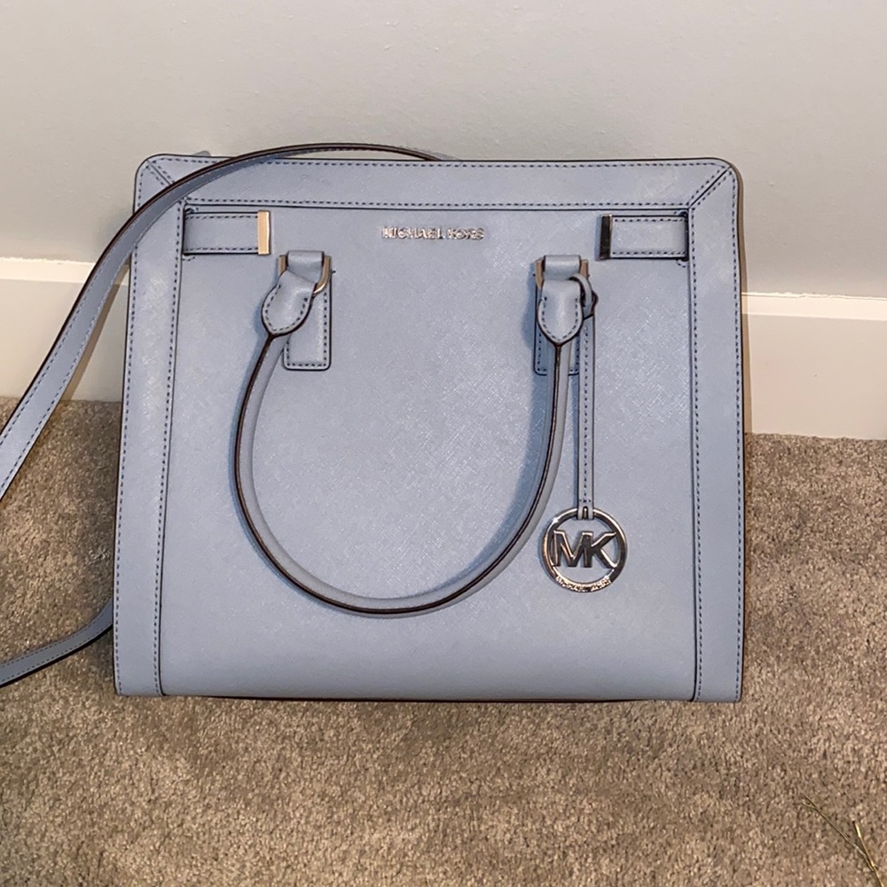 Micheal Kors purse